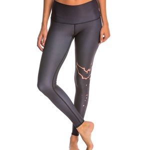 Teeki Rebirth hot pant